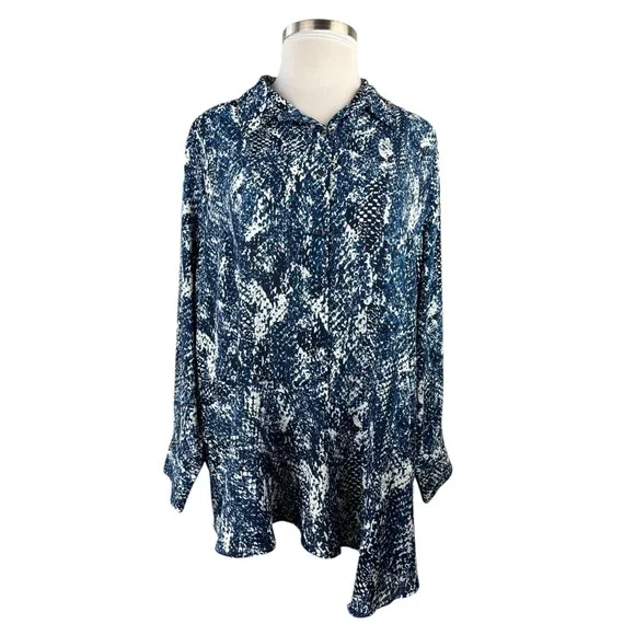 Susan Graver Printed Woven Tunic Top Asymmetrical Hem Blouse Blue Plus Size 3X - Picture 3 of 10